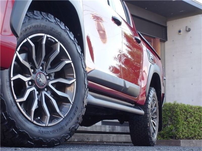 HILUX