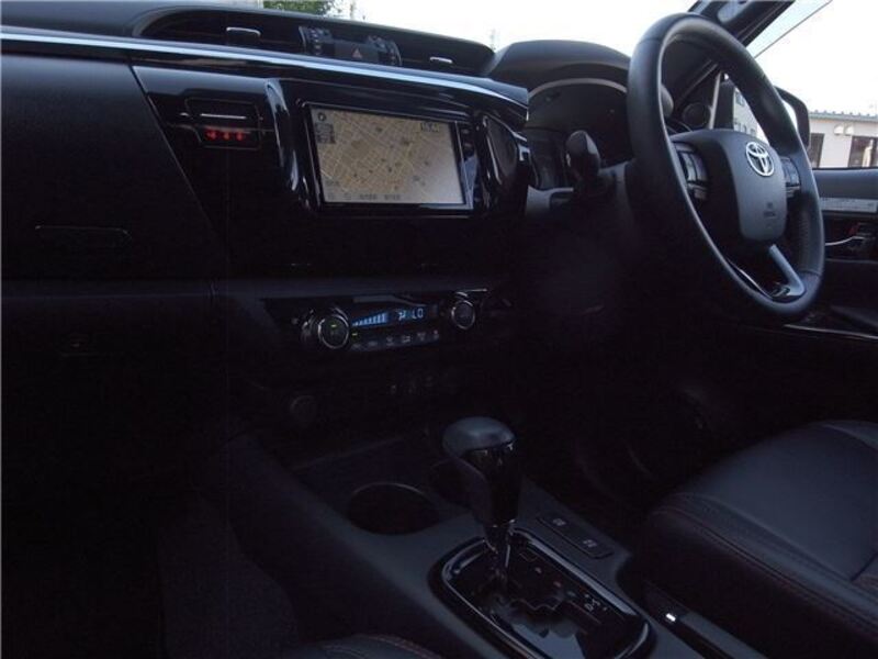 HILUX