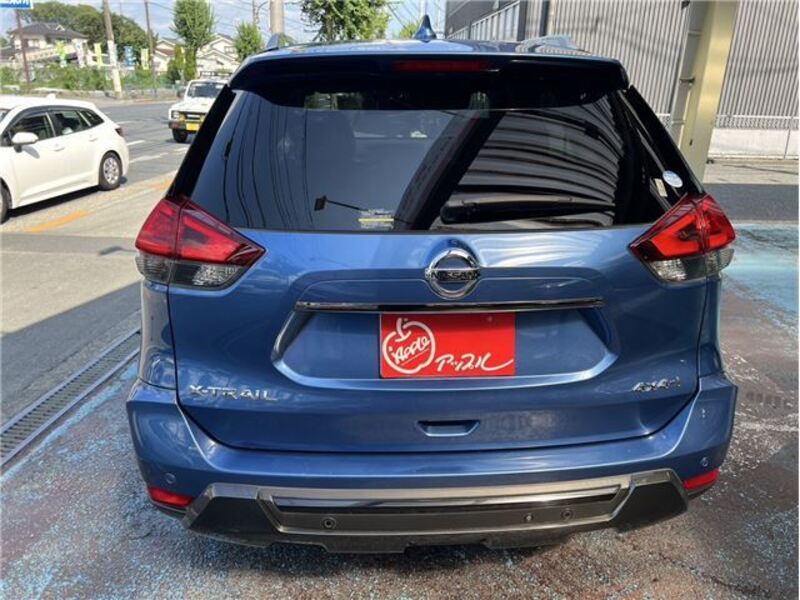 X-TRAIL