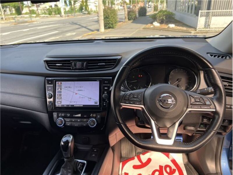X-TRAIL