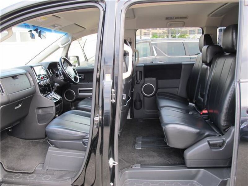 DELICA D5