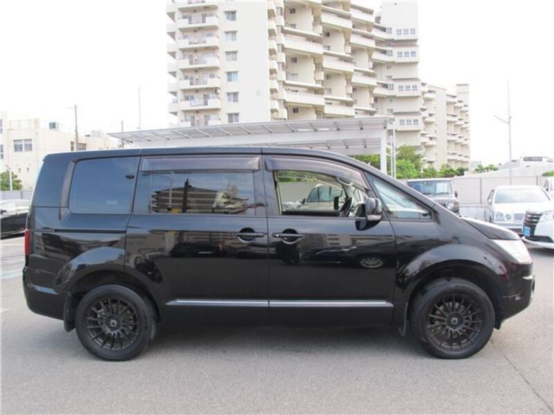 DELICA D5