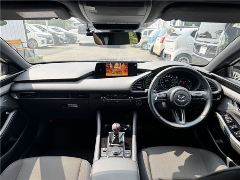MAZDA3