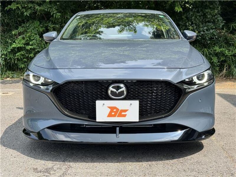 MAZDA3