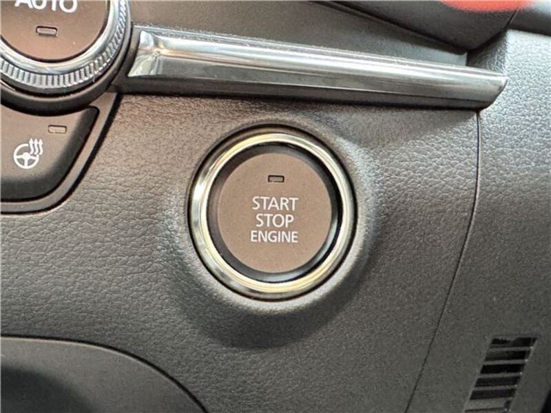 MAZDA3
