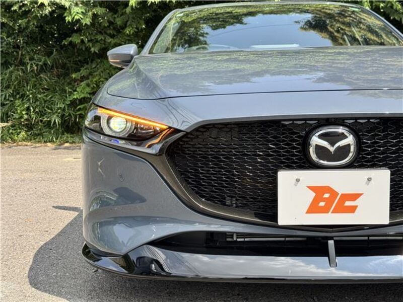 MAZDA3