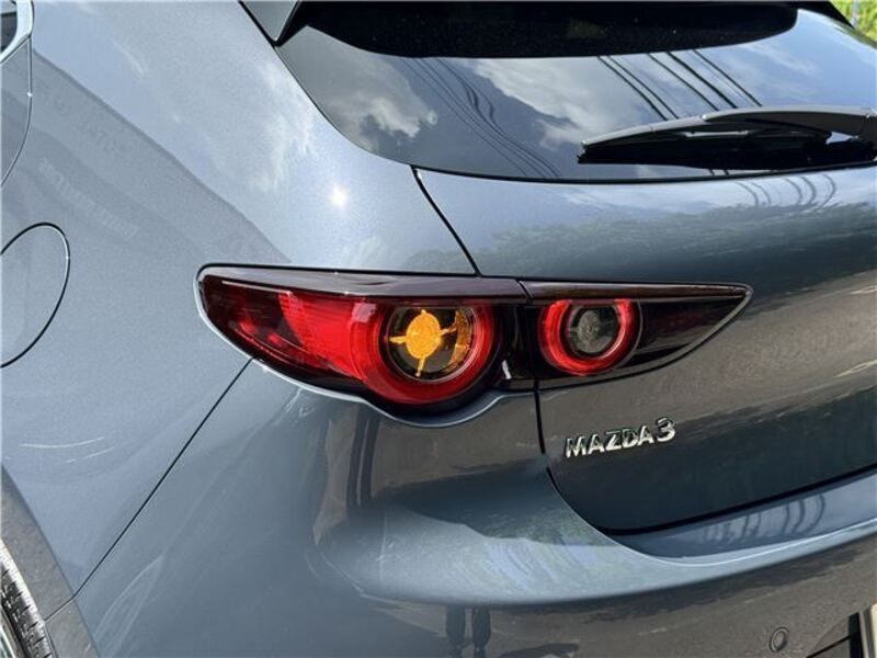 MAZDA3