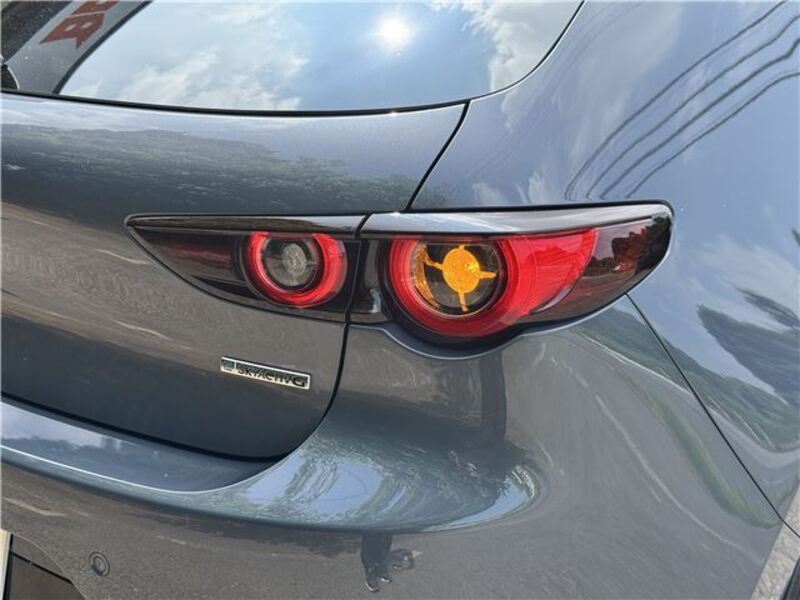 MAZDA3