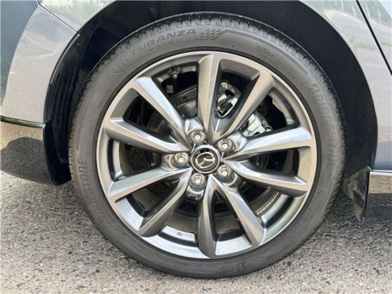 MAZDA3