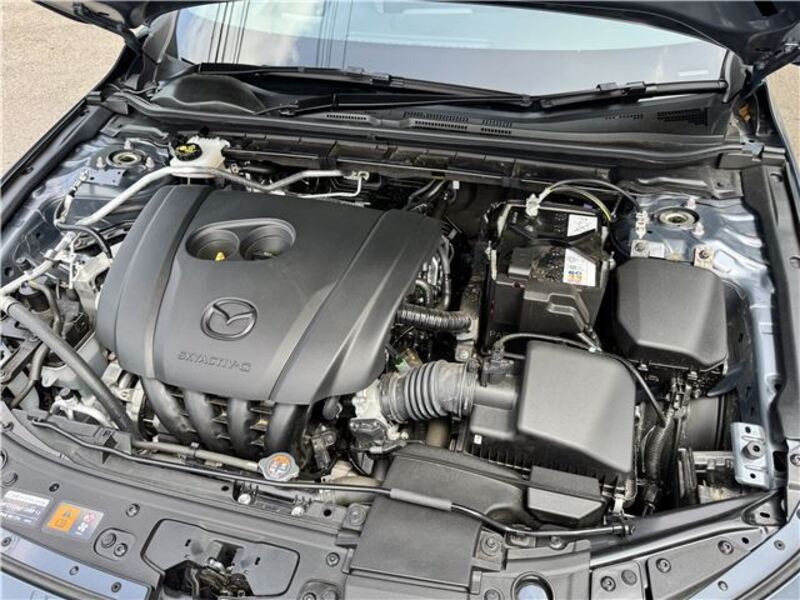 MAZDA3