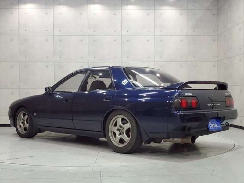 SKYLINE