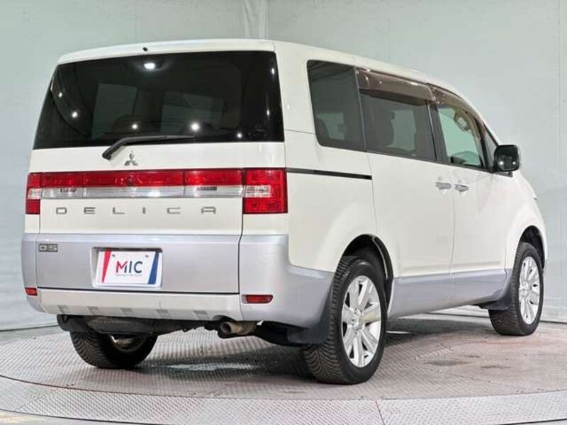 DELICA D5