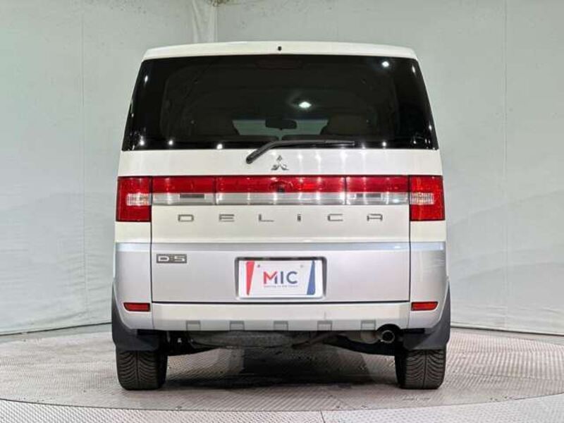 DELICA D5