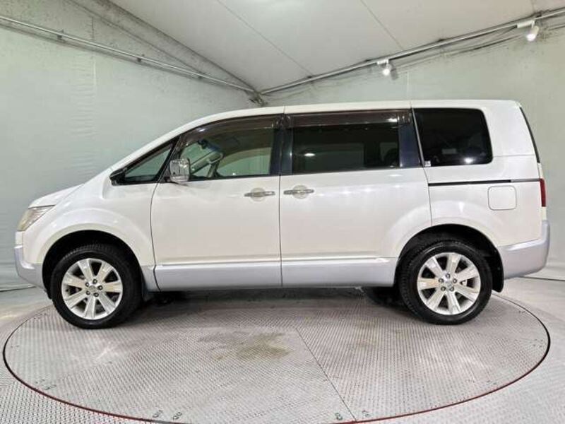 DELICA D5