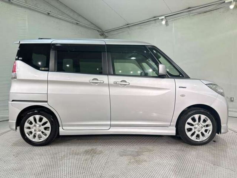 DELICA D2