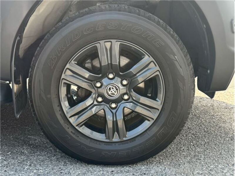 HILUX