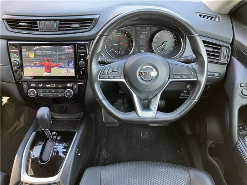 X-TRAIL
