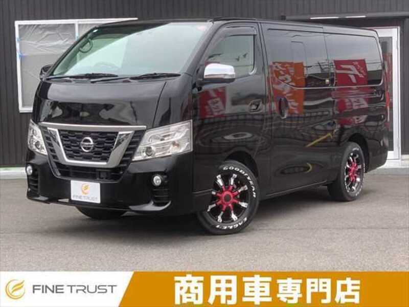 NV350 CARAVAN-0