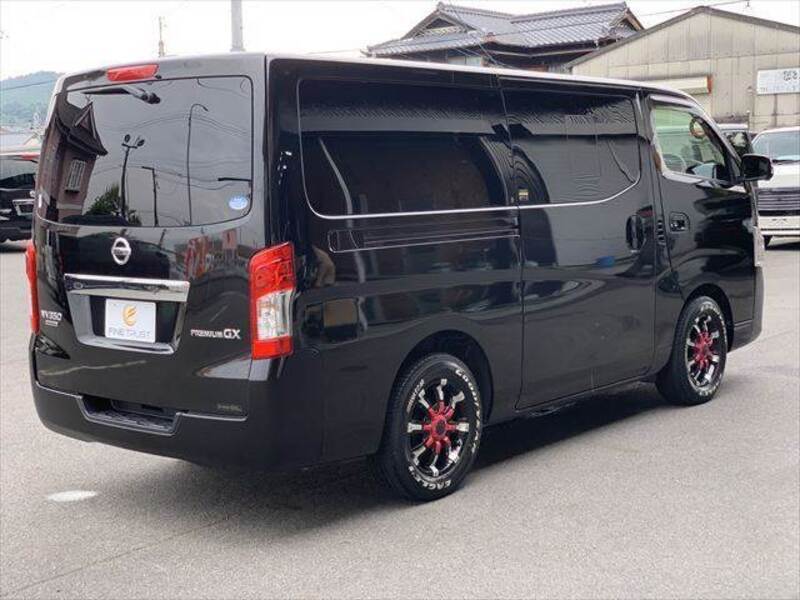 NV350 CARAVAN
