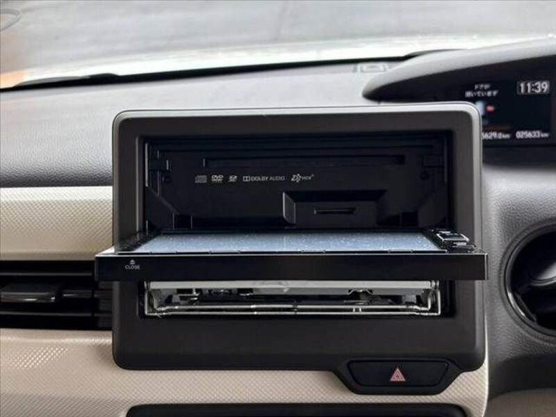 N BOX