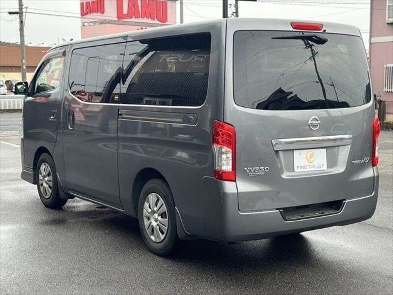NV350 CARAVAN