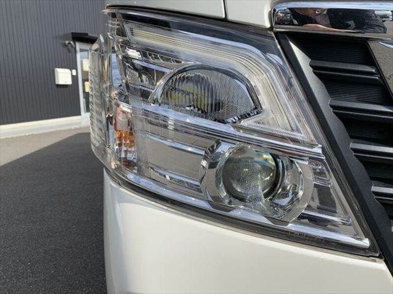 NV350 CARAVAN