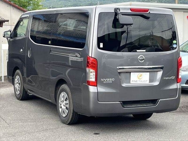 NV350 CARAVAN