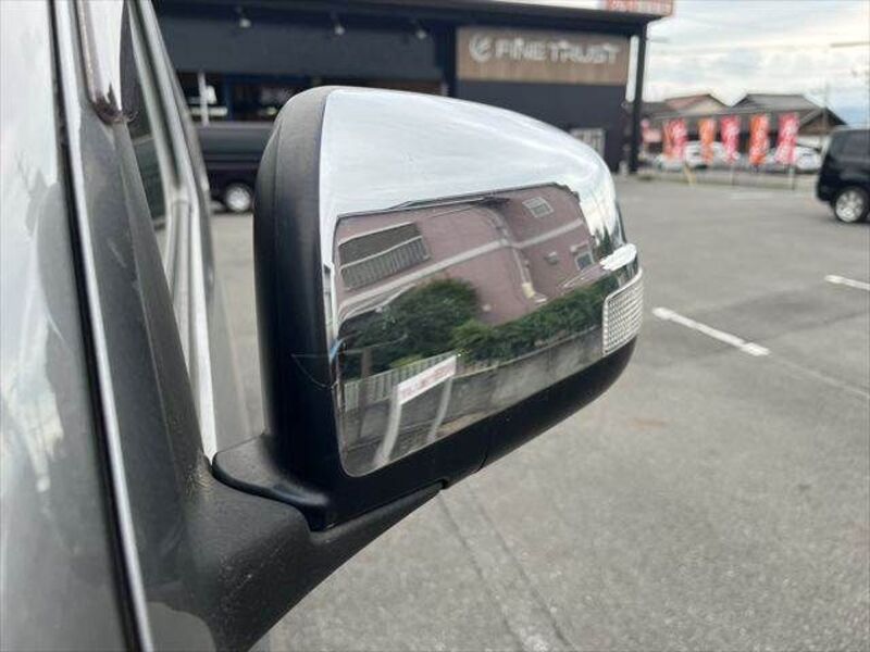 NV350 CARAVAN