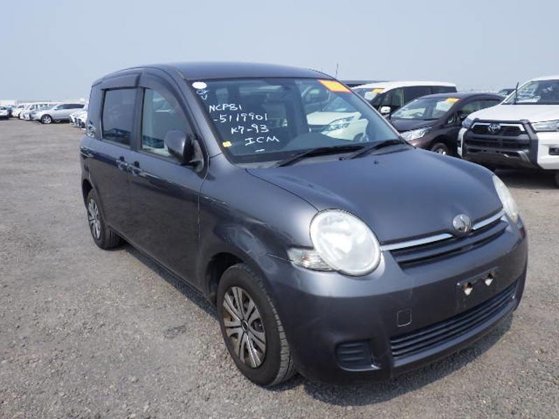 TOYOTA SIENTA