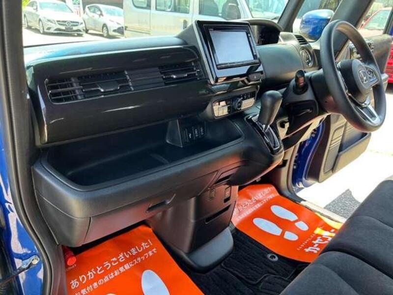 N BOX CUSTOM