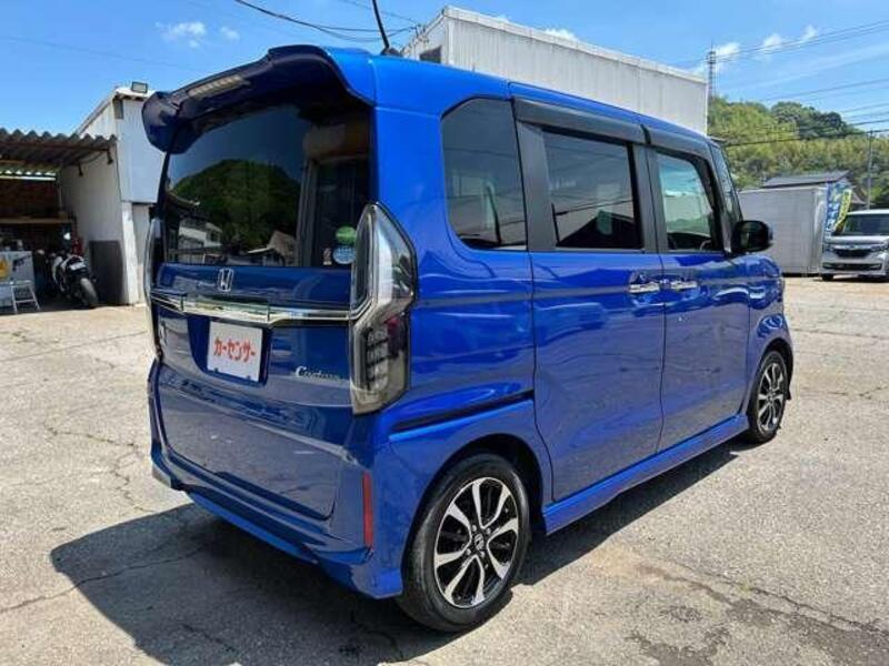 N BOX CUSTOM