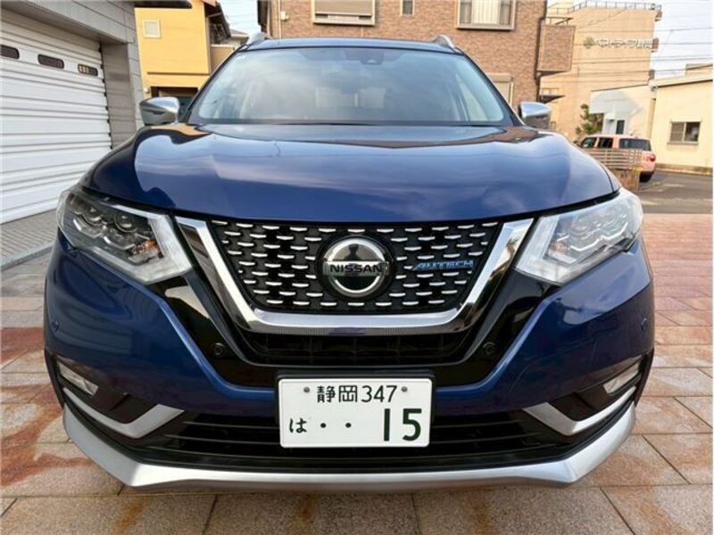 X-TRAIL