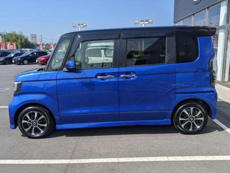 N BOX CUSTOM