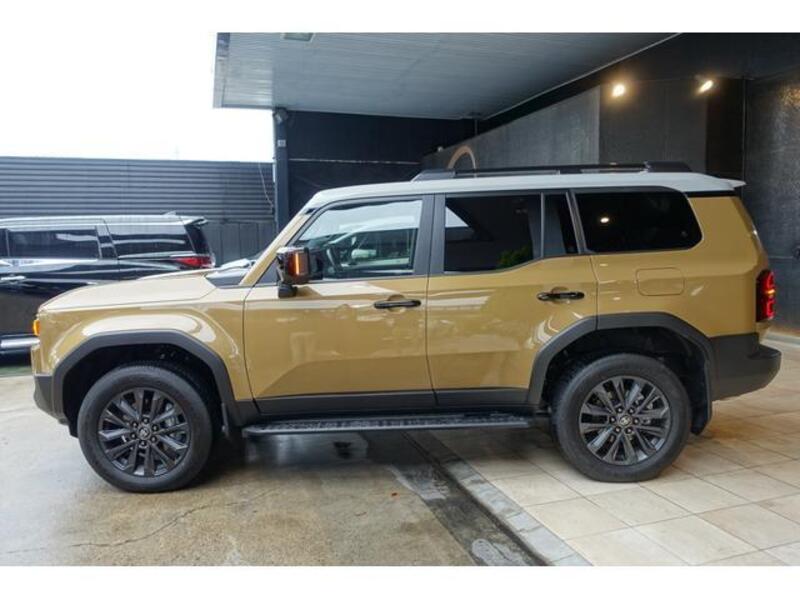 LAND CRUISER 250
