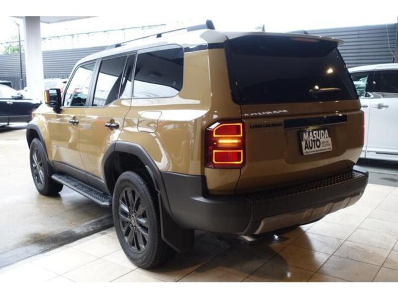LAND CRUISER 250