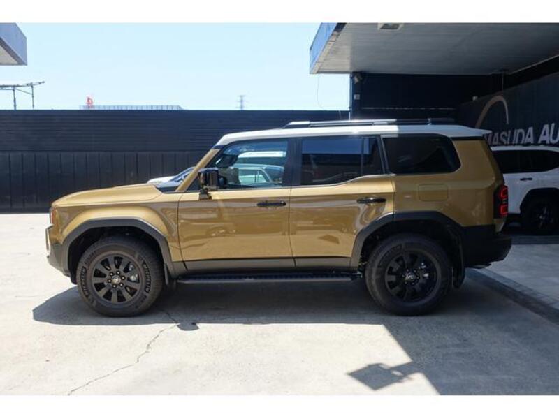 LAND CRUISER 250