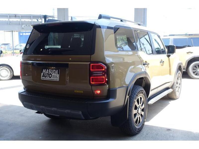LAND CRUISER 250