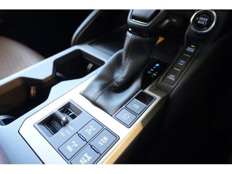 LAND CRUISER 250