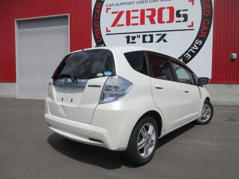 FIT HYBRID