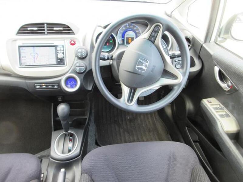 FIT HYBRID