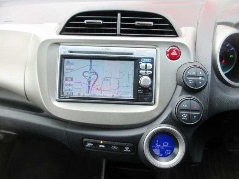 FIT HYBRID