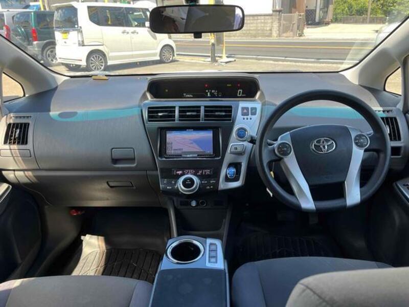 PRIUS ALPHA