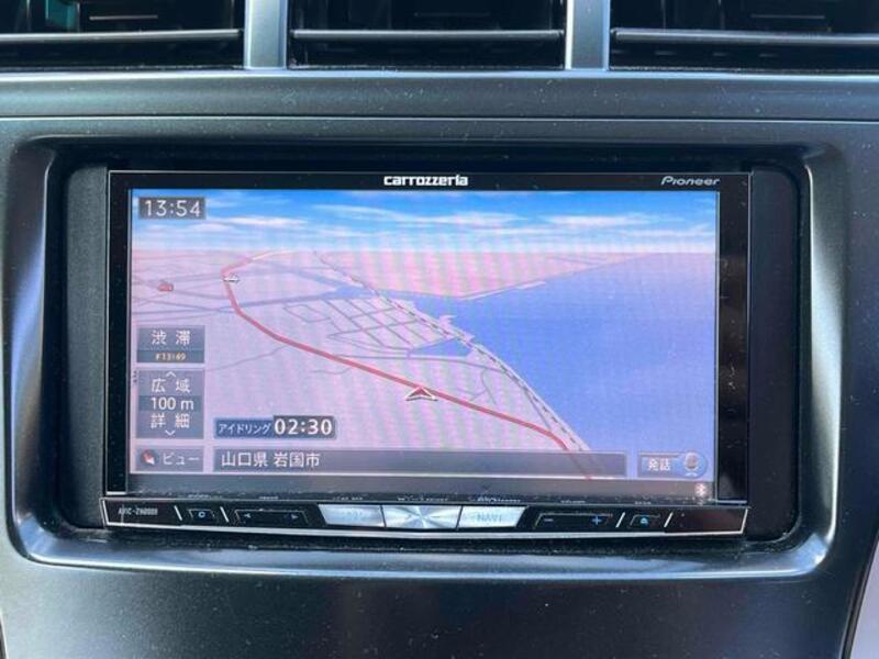 PRIUS ALPHA