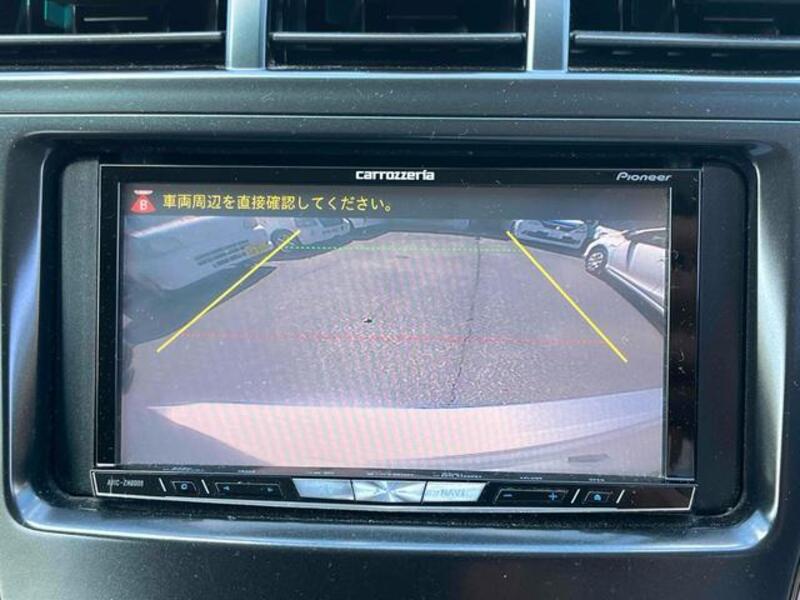 PRIUS ALPHA