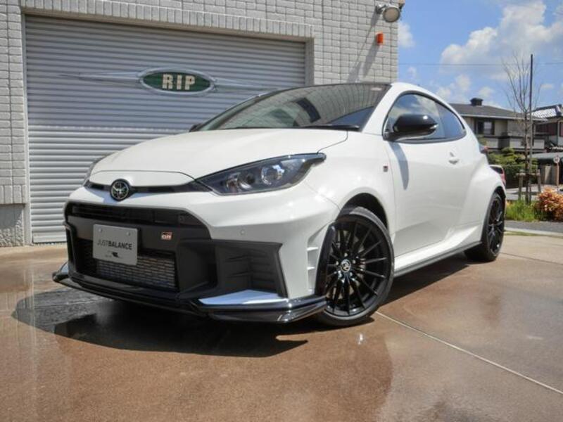 GR YARIS