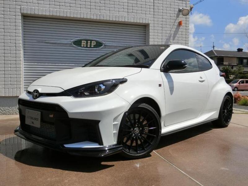 GR YARIS