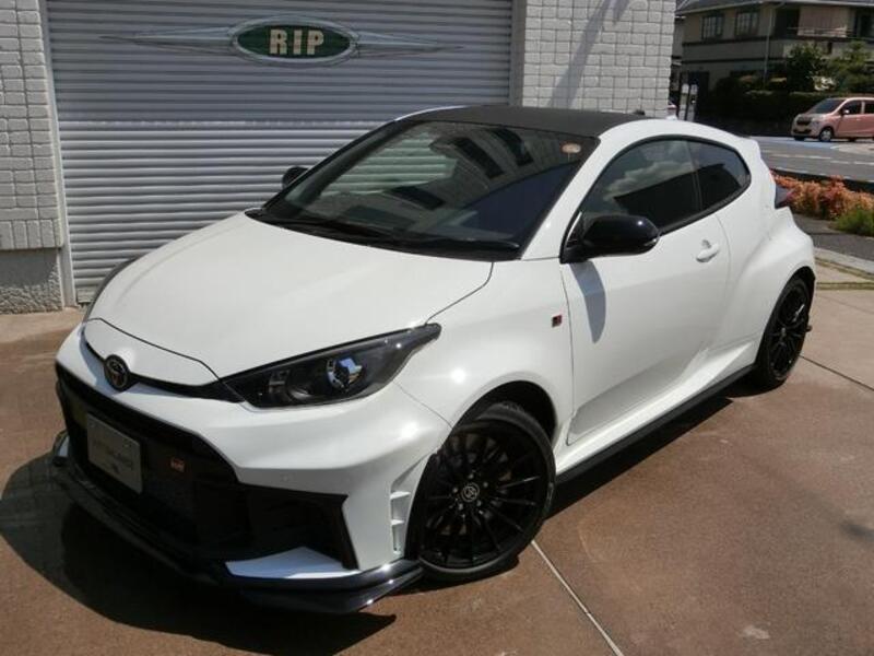 GR YARIS