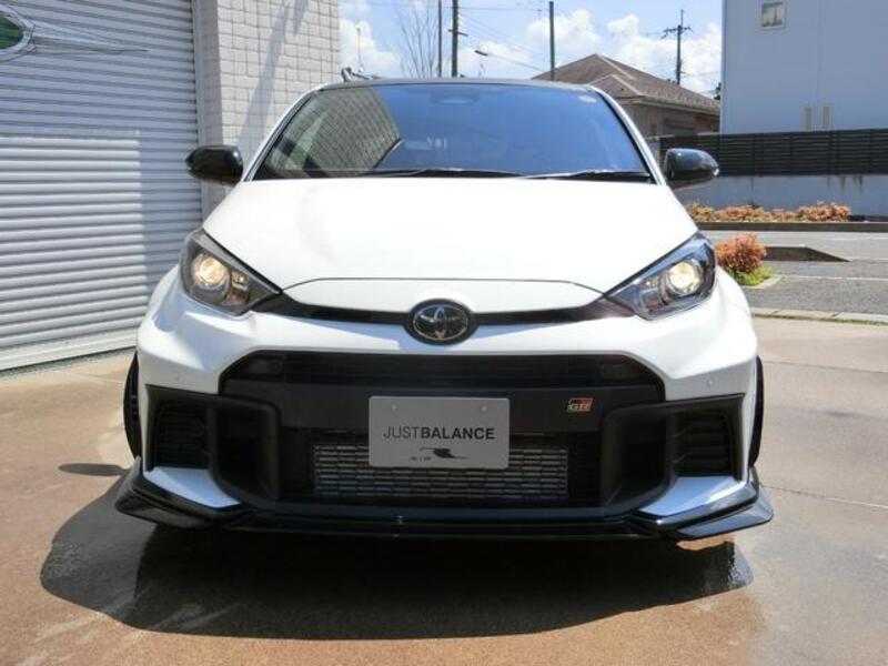 GR YARIS