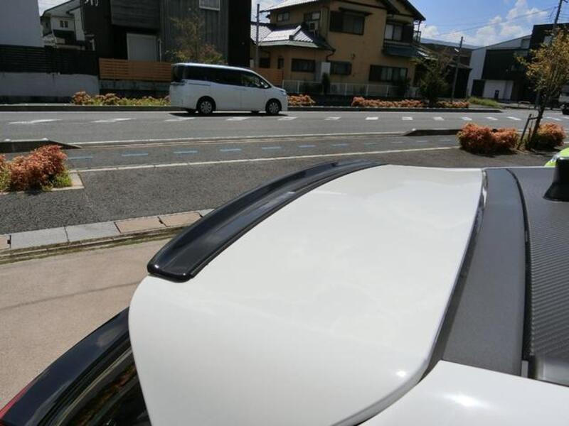 GR YARIS