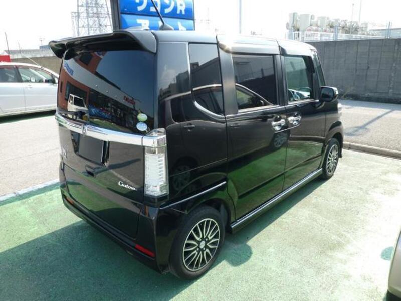 N BOX CUSTOM